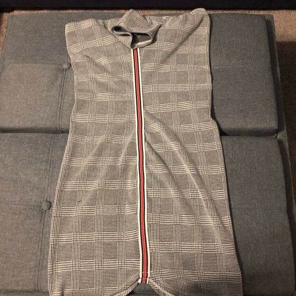 Body con dress - Picture 2 of 2